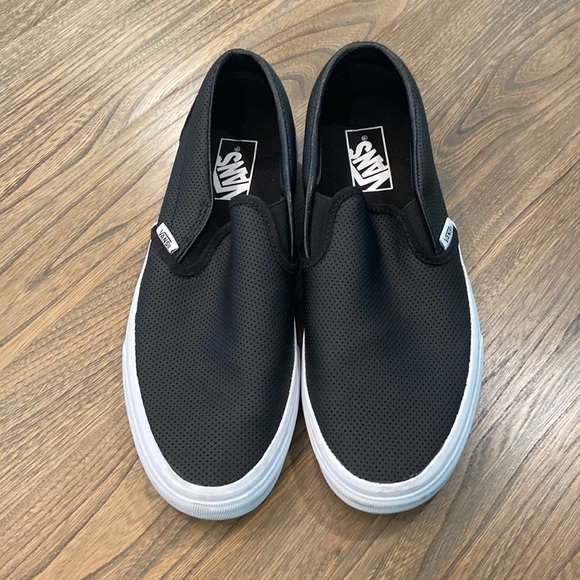Van’s Slip On Shoes - Picture 1 of 3
